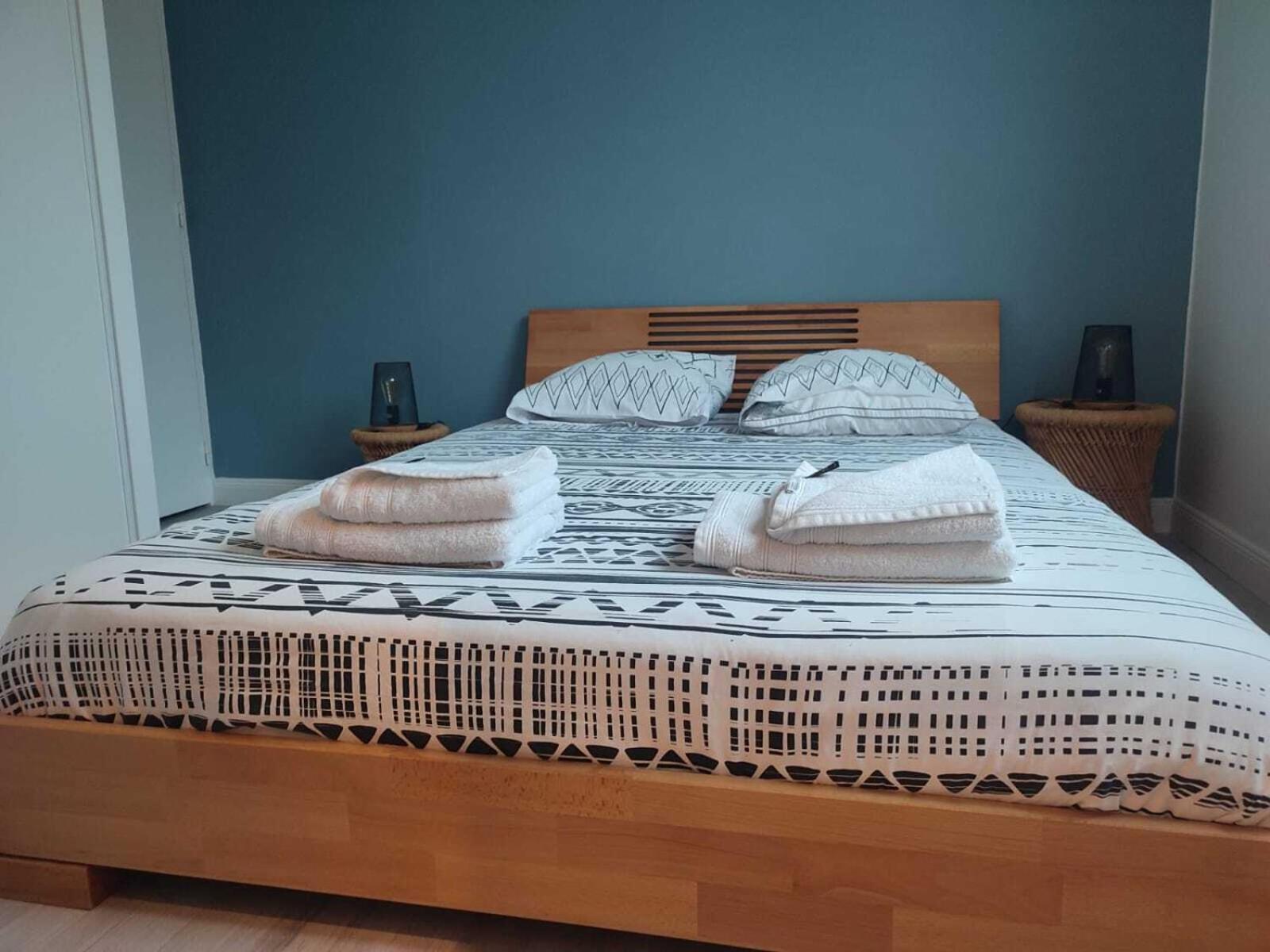 Du Veillon Apartment *